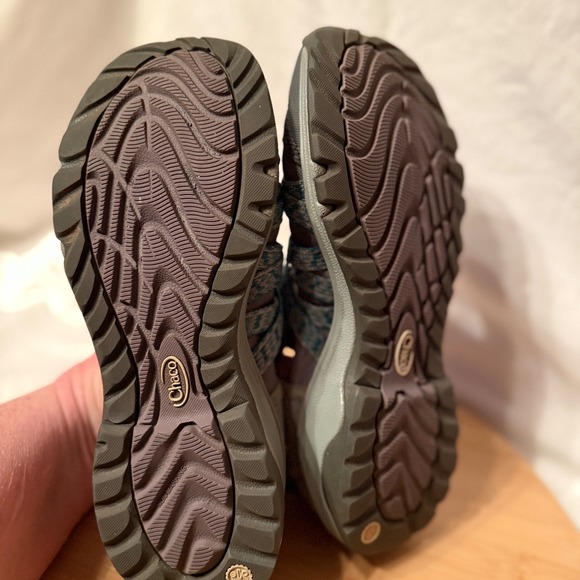 Chaco Outcross Evo 1 Womens Hiking Water Shoes Gray Blue Size 7 J104912 - Picture 6 of 9